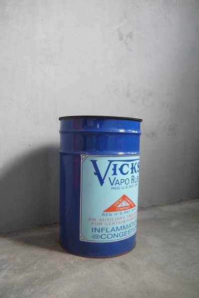 画像1: アンティーク VICK CHEMICAL COMPANY　メタル缶 (1)