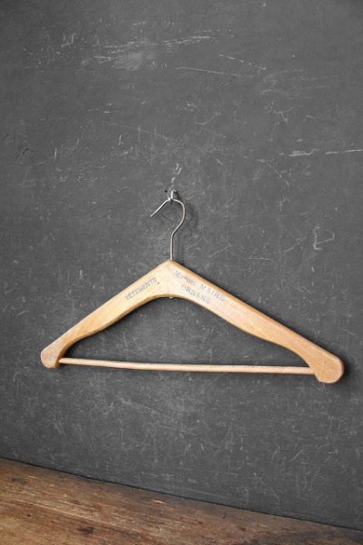画像1: アンティーク　VETEMENTS　ウッドハンガー　D (1)